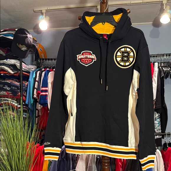 Boston Bruins Mitchell & Ness NHL Hoodie